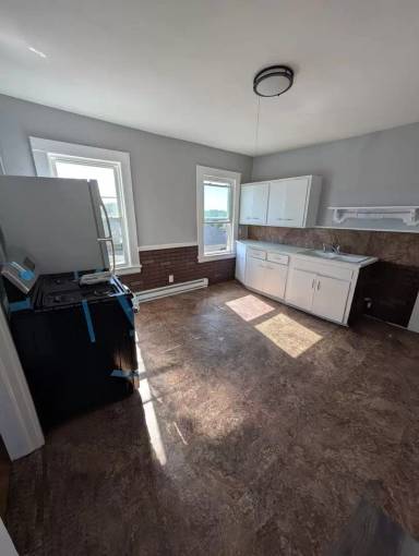 Main picture of 14 Brook St