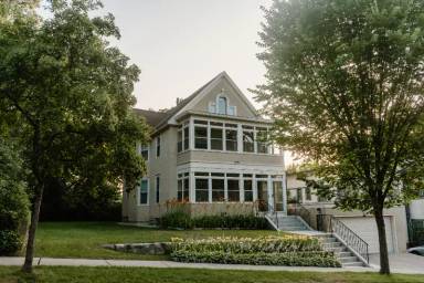 Main picture of 12 Barton Ave SE