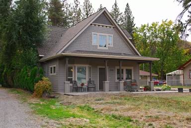 Main picture of 4240 E Hartson Ave
