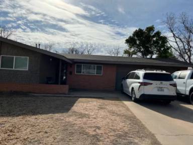 Main picture of 1203 NW 8th Pl