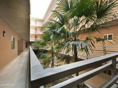 Main picture of Piazza Navona Condos