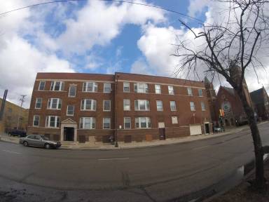Main picture of 5944 S Michigan Ave