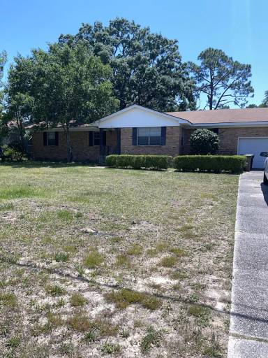 Main picture of 1750 Bayou Blvd