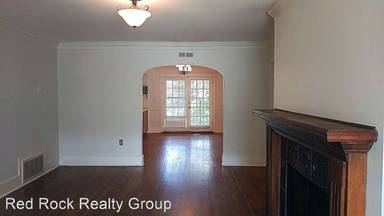 Main picture of 1131 30th St S