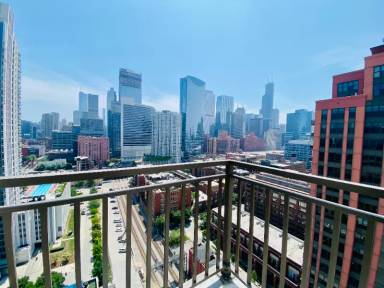 Main picture of 334 N Jefferson St