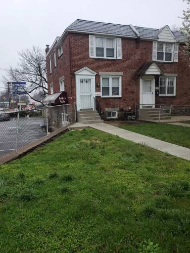 Main picture of 2222 Windsor Ave