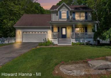 Main picture of 2046 Elwood Blvd