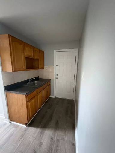 Main picture of 130 N 3rd St