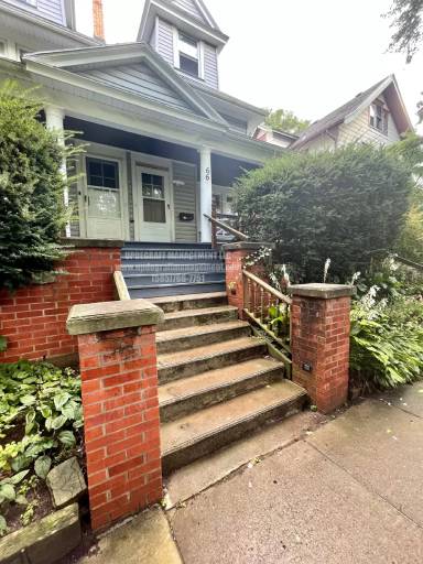 Main picture of 64 Alliance Ave