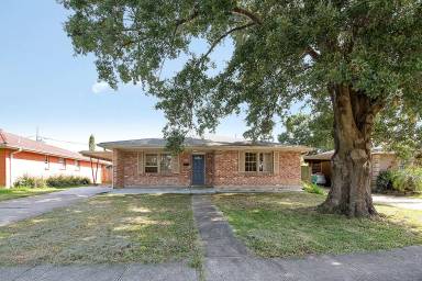 Main picture of 6501 Lafreniere St
