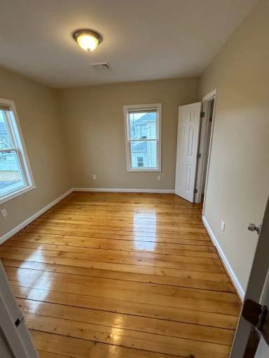 Main picture of 51 Southwick St