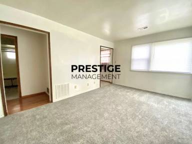 Main picture of 1229 W 44th Pl