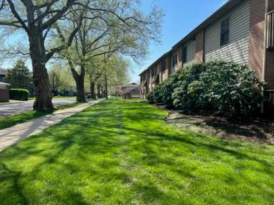 Main picture of Highland Garden Apartments