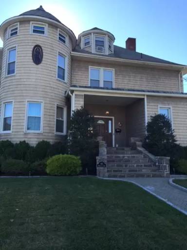 Main picture of 65 Woodland Ave