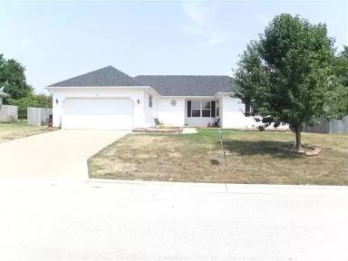 Main picture of 707 W Melody Ln