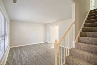 Main picture of 311 Riversedge Dr