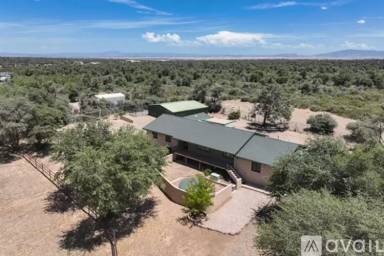 Main picture of 7265 N Bridle Path
