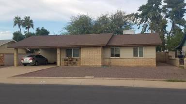 Main picture of 870 W Dublin St