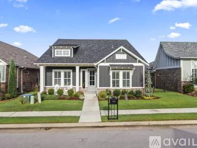 Main picture of 1901 Plaza District Dr