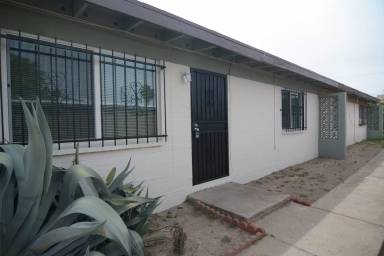 Main picture of 639 E Lee St