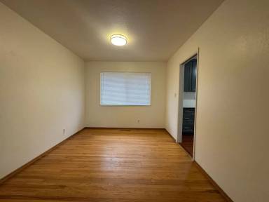 Main picture of 80 Moonlit Cir