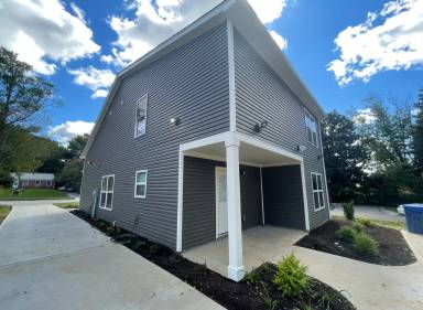 Main picture of 624 Golfview Dr