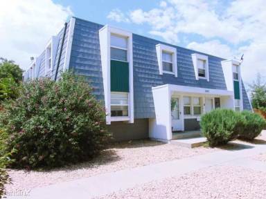 Main picture of 2425 Verde Dr
