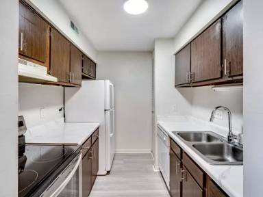 Main picture of 325 Orchard Trace Ln
