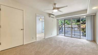 Main picture of 949 Prospect St