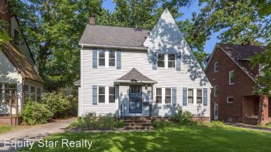 Main picture of 888 Cambridge Rd