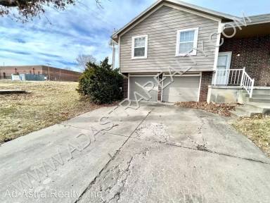 Main picture of 1913 SW 6th St