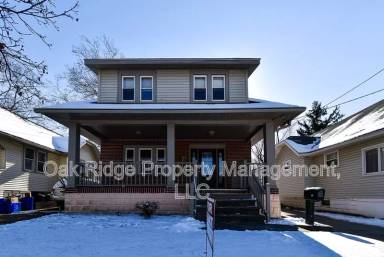 Main picture of 30 E 4th Ave