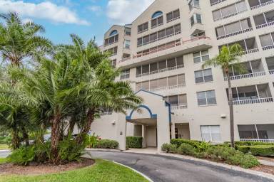 Main picture of Crystal Bay Condominium