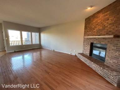 Main picture of 2803 S Ridgeview Way