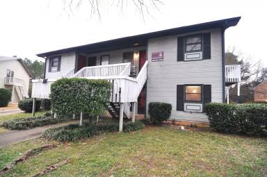 Main picture of 6203 Friar Tuck Dr NW