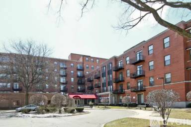 Main picture of 5200 S Ellis Ave