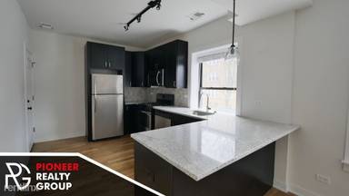 Main picture of 2201-09 W Eastwood Ave