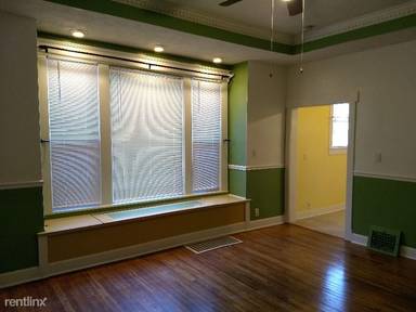 Main picture of 2212 E Spring St