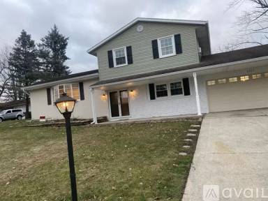 Main picture of 4305 E Maple Manor Pkwy