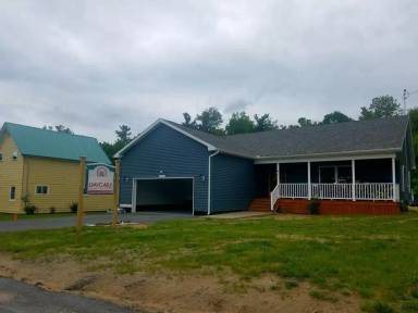 Main picture of 29573 Maple St