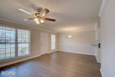 Main picture of 119 Railroad Ridge Rd