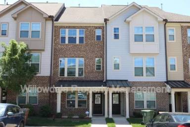 Main picture of 315 Rosapenna Ln