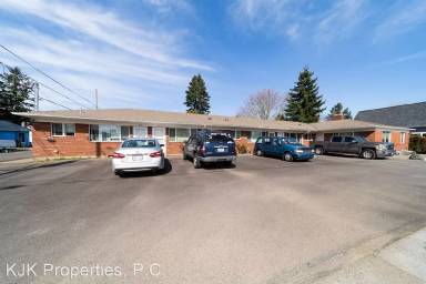 Main picture of 7509 NE Pacific St