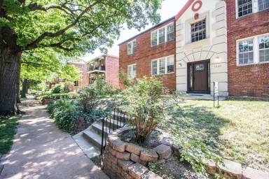 Main picture of 7260 Dartmouth Ave
