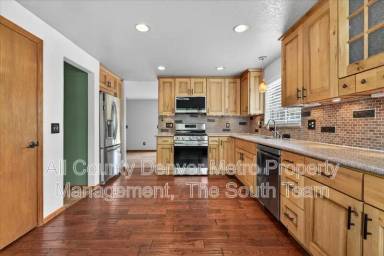 Main picture of 19721 E Stanford Dr