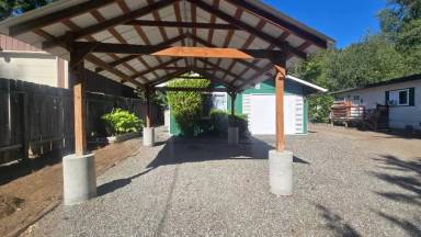 Main picture of 18440 NE Woodinville Duvall Pl