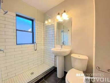 Main picture of 2420 N Kedzie Blvd