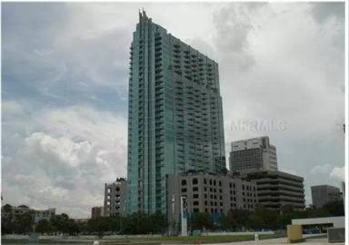 Main picture of SkyPoint Condominiums
