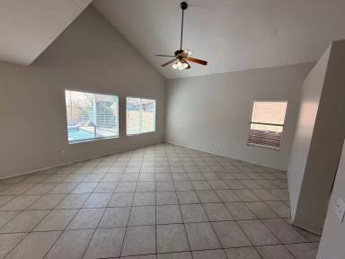 Main picture of 7611 W Cinnabar Ave