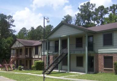 Main picture of FOREST HOLLOW DRIVE - 801 - UNIT 17